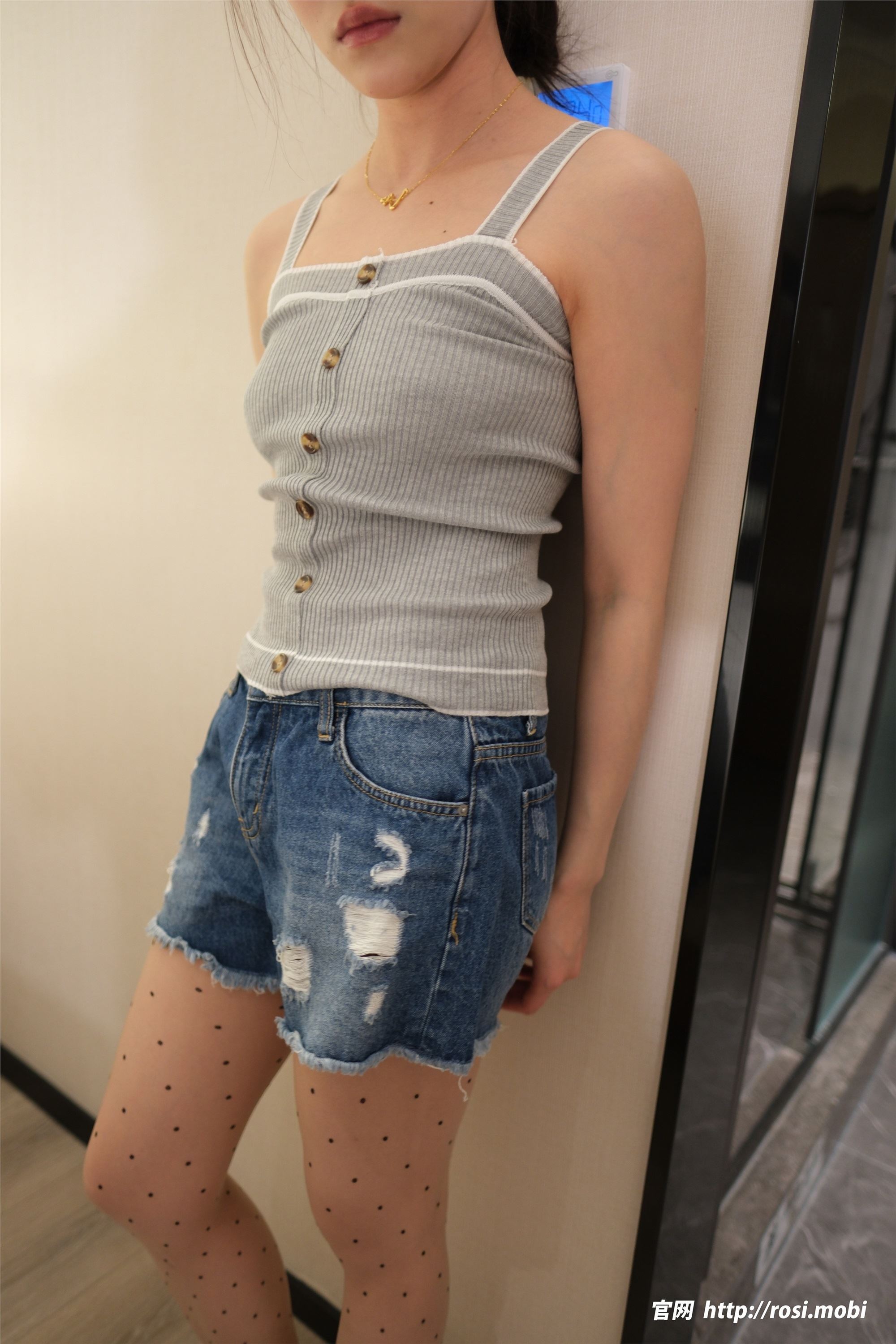 ROSI写真 2025.04.29 NO.4894